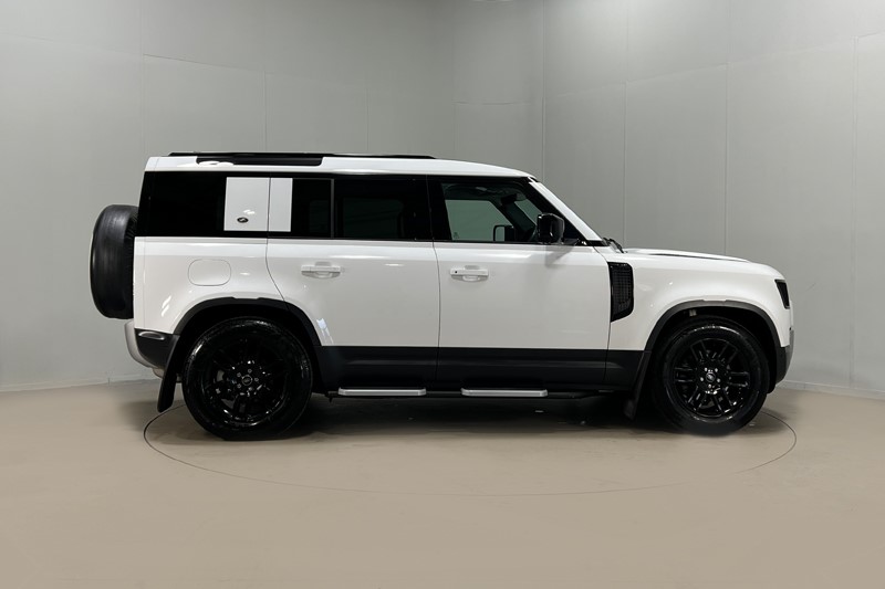 Used Land Rover Defender 2022 for sale - 77834052: Photo 5