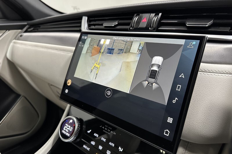 Used Jaguar F-Pace 2022 for sale - 77844770: Photo 12