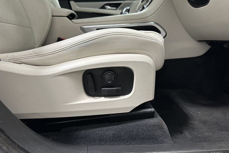 Used Jaguar F-Pace 2022 for sale - 77844770: Photo 24