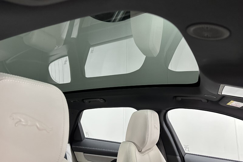 Used Jaguar F-Pace 2022 for sale - 77844770: Photo 28