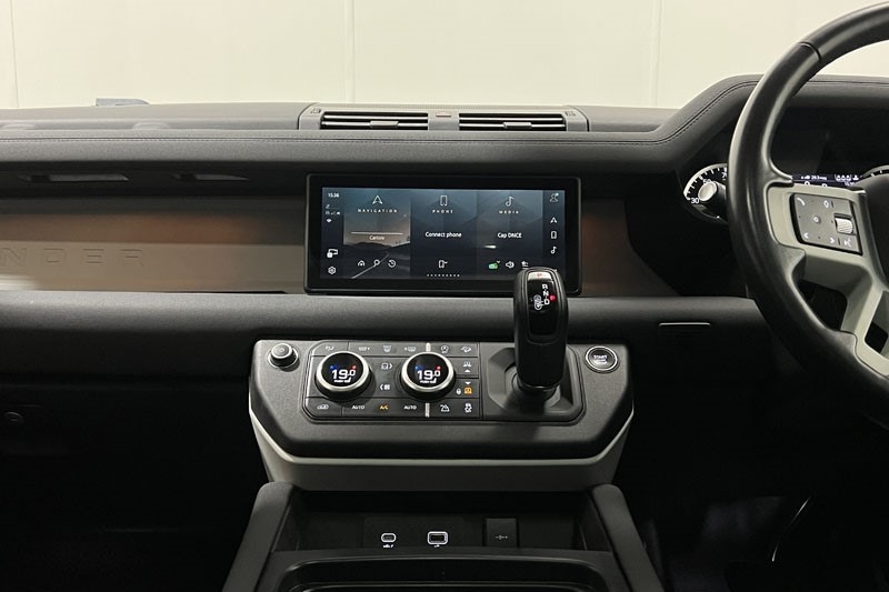 Used Land Rover Defender 2022 for sale - 77834044: Photo 14