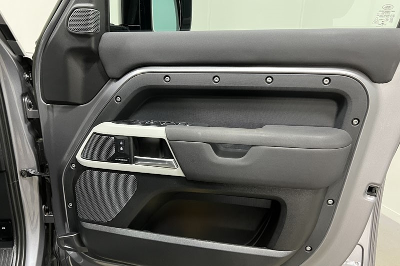 Used Land Rover Defender 2022 for sale - 77834044: Photo 21