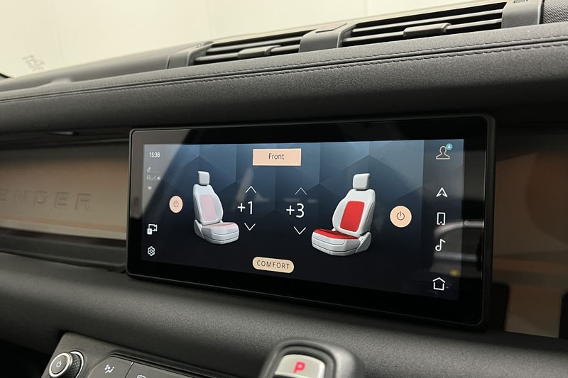 Used Land Rover Defender 2022 for sale - 77834044: Photo 37