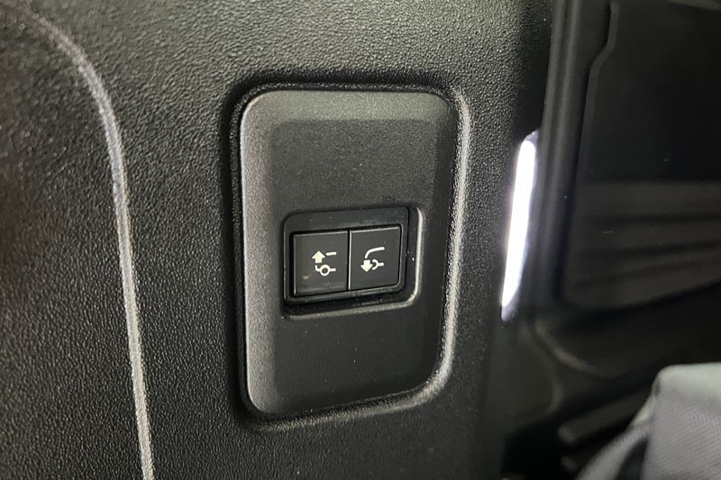 Used Land Rover Defender 2022 for sale - 77834044: Photo 44