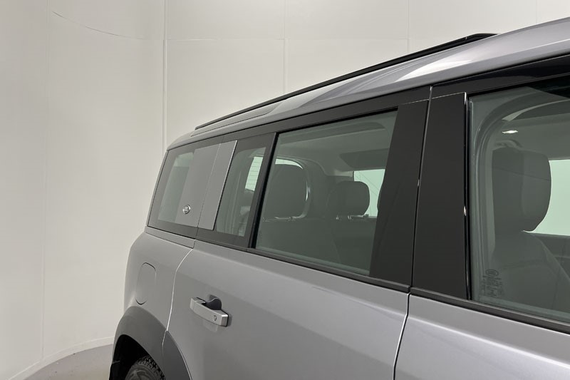 Used Land Rover Defender 2022 for sale - 77834044: Photo 47