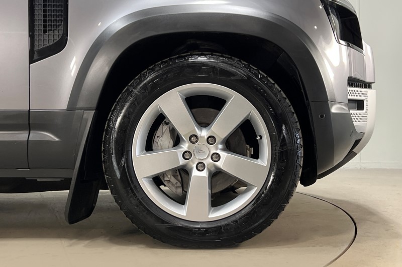 Used Land Rover Defender 2022 for sale - 77834044: Photo 8