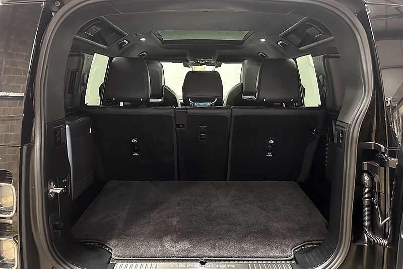 Used Land Rover Defender 2025 for sale - 76982444: Photo 10
