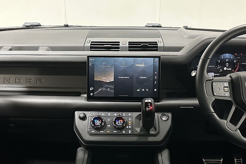 Used Land Rover Defender 2025 for sale - 76982444: Photo 14