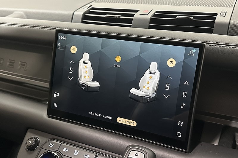 Used Land Rover Defender 2025 for sale - 76982444: Photo 41