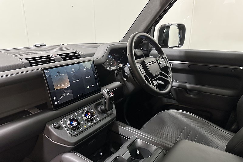 Used Land Rover Defender 2025 for sale - 76982444: Photo 46