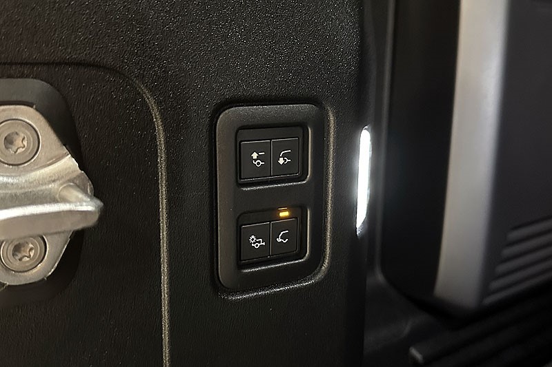 Used Land Rover Defender 2025 for sale - 76982444: Photo 54