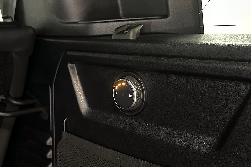 Used Land Rover Defender 2025 for sale - 76982444: Photo 55