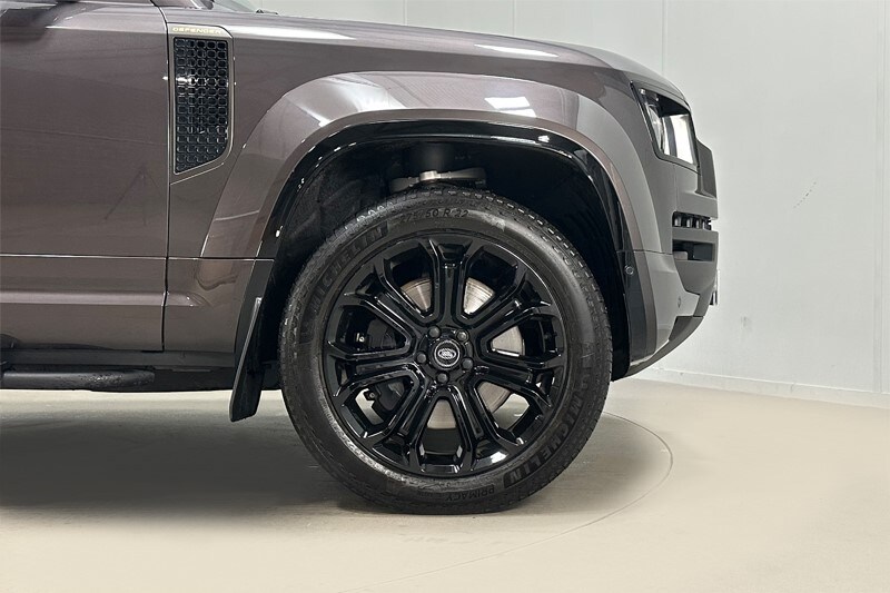 Used Land Rover Defender 2025 for sale - 76982444: Photo 8