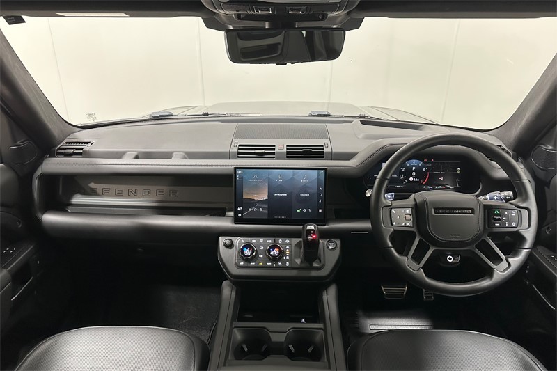 Used Land Rover Defender 2025 for sale - 76982444: Photo 9