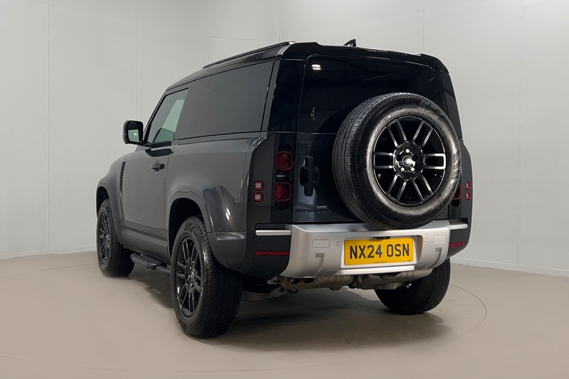 Used Land Rover Defender 2024 for sale - 78179972: Photo 2
