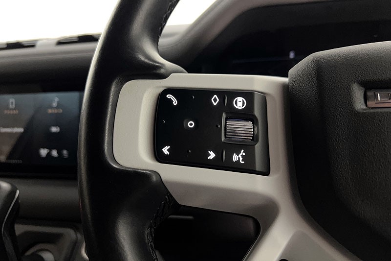 Used Land Rover Defender 2024 for sale - 78179972: Photo 34