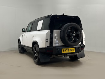 Used Land Rover Defender 2025 for sale - 78970523: Photo