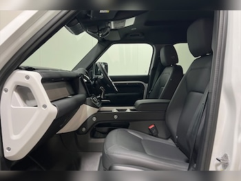 Used Land Rover Defender 2025 for sale - 78970523: Photo