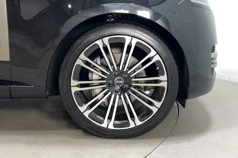 Used Land Rover Range Rover 2024 for sale - 76982401: Photo 8