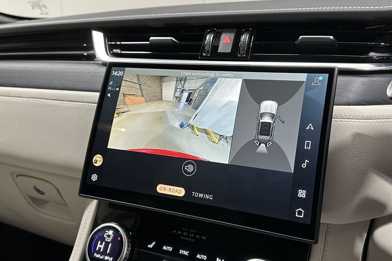 Used Jaguar F-Pace 2024 for sale - 76982339: Photo 12