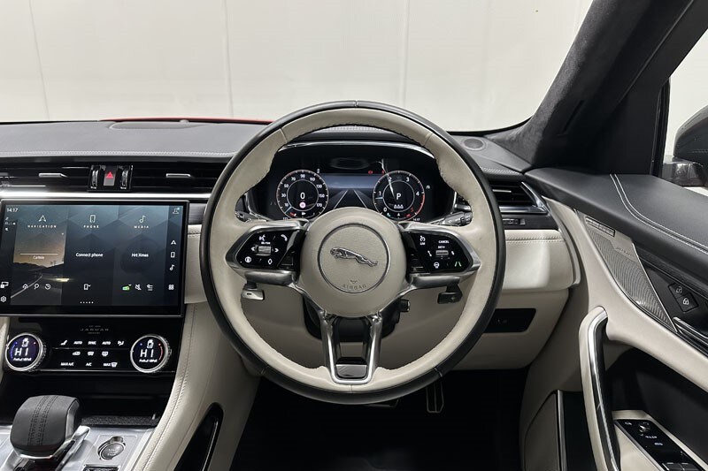 Used Jaguar F-Pace 2024 for sale - 76982339: Photo 15