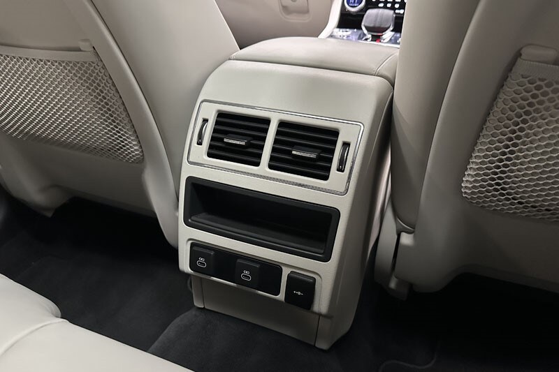 Used Jaguar F-Pace 2024 for sale - 76982339: Photo 18