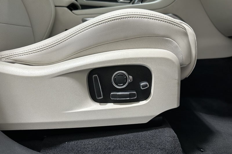 Used Jaguar F-Pace 2024 for sale - 76982339: Photo 25