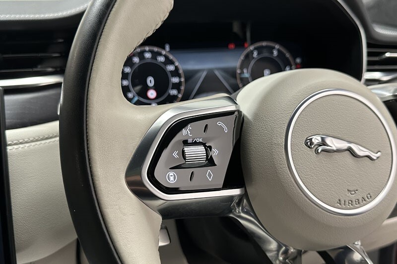 Used Jaguar F-Pace 2024 for sale - 76982339: Photo 28