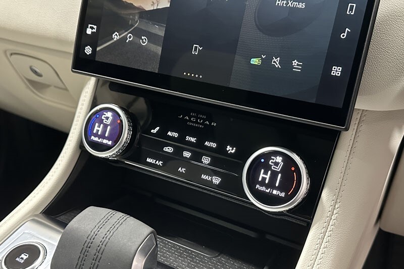 Used Jaguar F-Pace 2024 for sale - 76982339: Photo 30