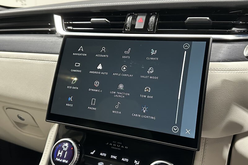 Used Jaguar F-Pace 2024 for sale - 76982339: Photo 33