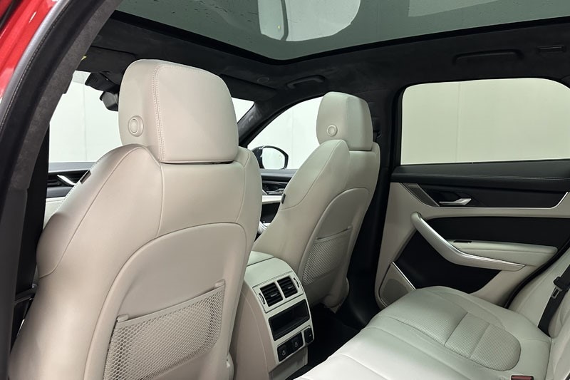 Used Jaguar F-Pace 2024 for sale - 76982339: Photo 43