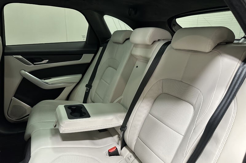 Used Jaguar F-Pace 2024 for sale - 76982339: Photo 46