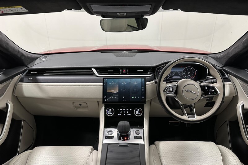 Used Jaguar F-Pace 2024 for sale - 76982339: Photo 9