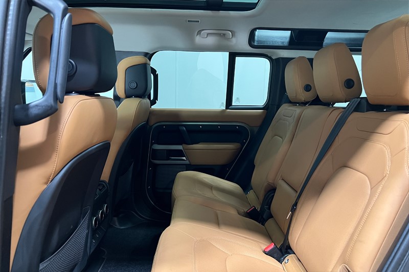 Used Land Rover Defender 2024 for sale - 77504494: Photo 4