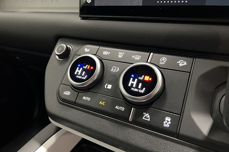 Used Land Rover Defender 2025 for sale - 78067123: Photo 33