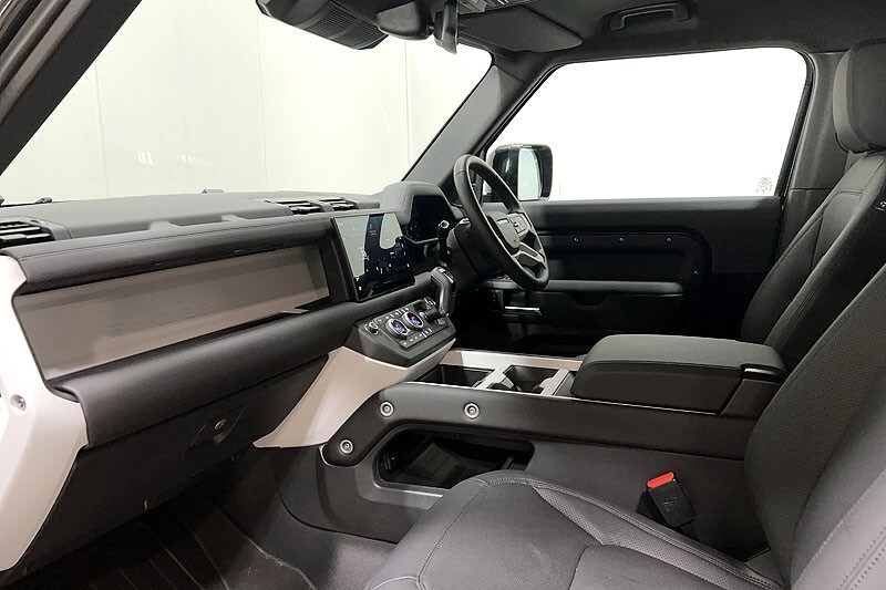 Used Land Rover Defender 2025 for sale - 78067123: Photo 41