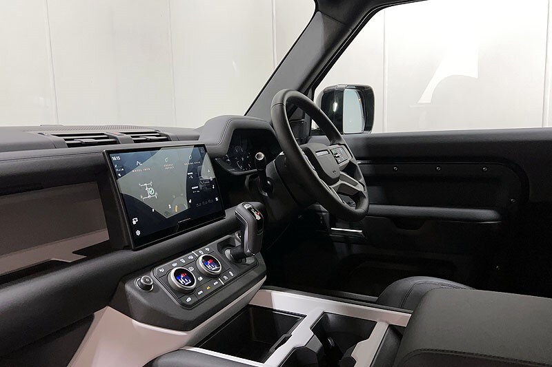 Used Land Rover Defender 2025 for sale - 78067123: Photo 42