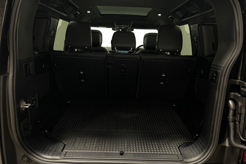 Used Land Rover Defender 2025 for sale - 77270938: Photo 10
