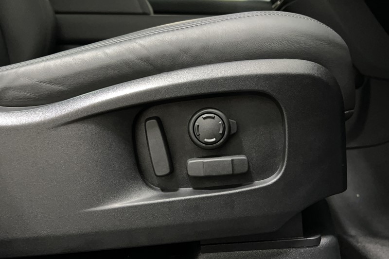 Used Land Rover Defender 2025 for sale - 77270938: Photo 24