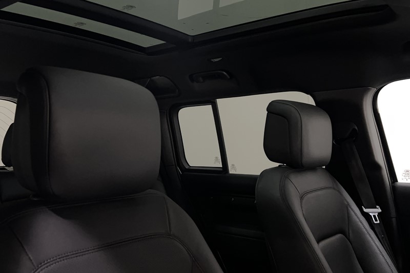 Used Land Rover Defender 2025 for sale - 77270938: Photo 26