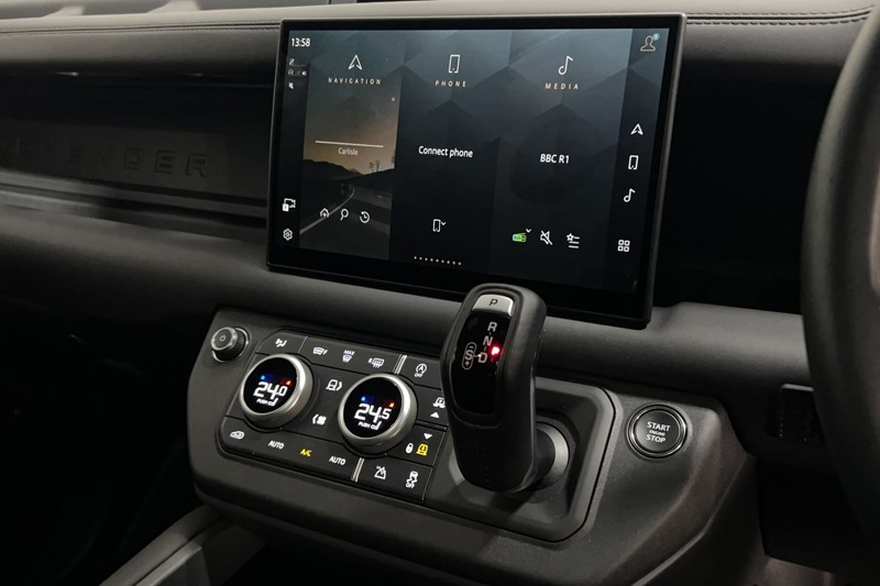 Used Land Rover Defender 2025 for sale - 77270938: Photo 30