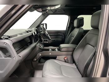 Used Land Rover Defender 2025 for sale - 77270938: Photo