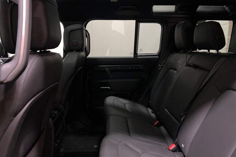 Used Land Rover Defender 2025 for sale - 77270938: Photo 4