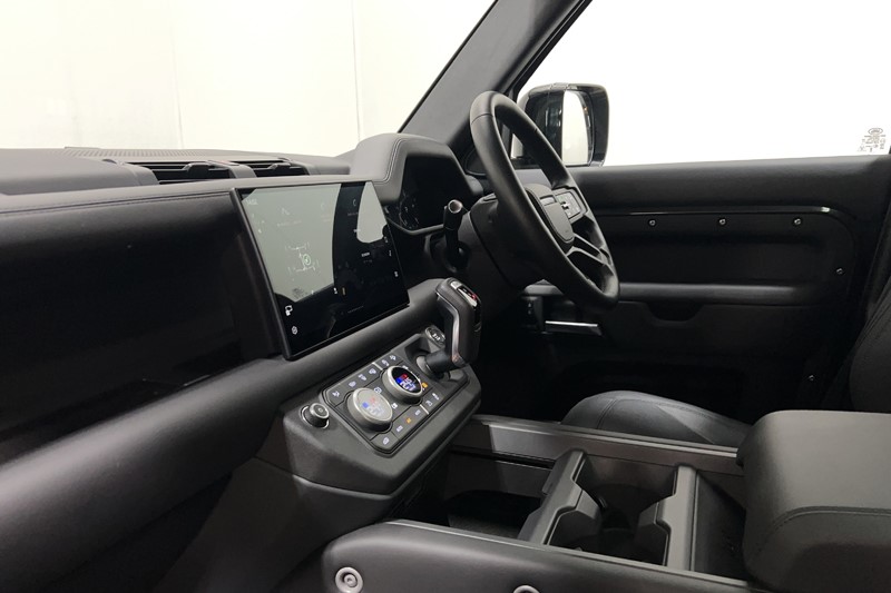 Used Land Rover Defender 2025 for sale - 77270938: Photo 40