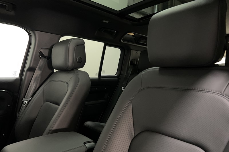 Used Land Rover Defender 2025 for sale - 77270938: Photo 41