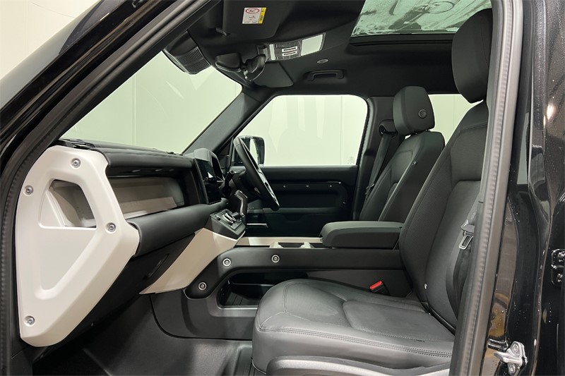 Used Land Rover Defender 2025 for sale - 77087686: Photo 3