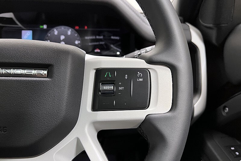 Used Land Rover Defender 2025 for sale - 77087686: Photo 32