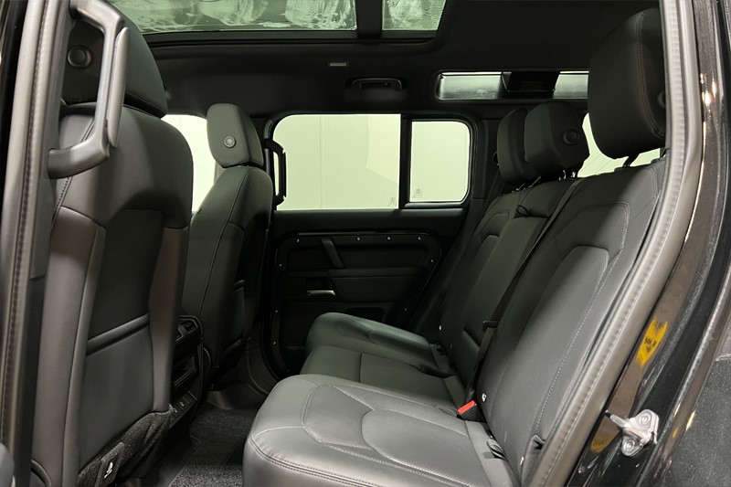 Used Land Rover Defender 2025 for sale - 77087686: Photo 4