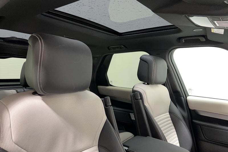 Used Land Rover Discovery 2023 for sale - 77934535: Photo 29