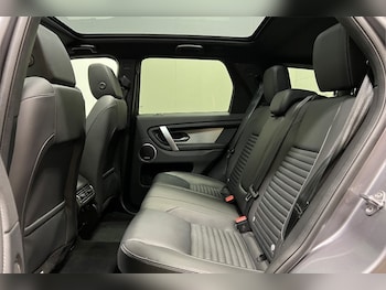 Used Land Rover Discovery Sport 2023 for sale - 78862266: Photo